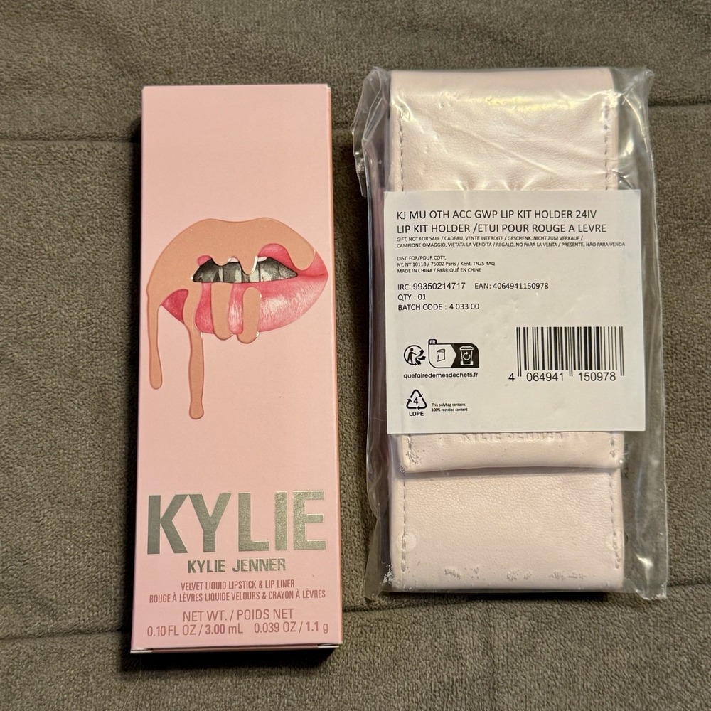 Kylie Cosmetics Matte Lip Kit Bare 700 Lipstick Lipliner Duo w/ Case / Holder